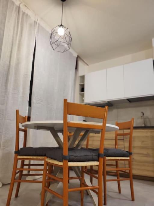 Rifugio In Citta Lägenhet Modena Exteriör bild